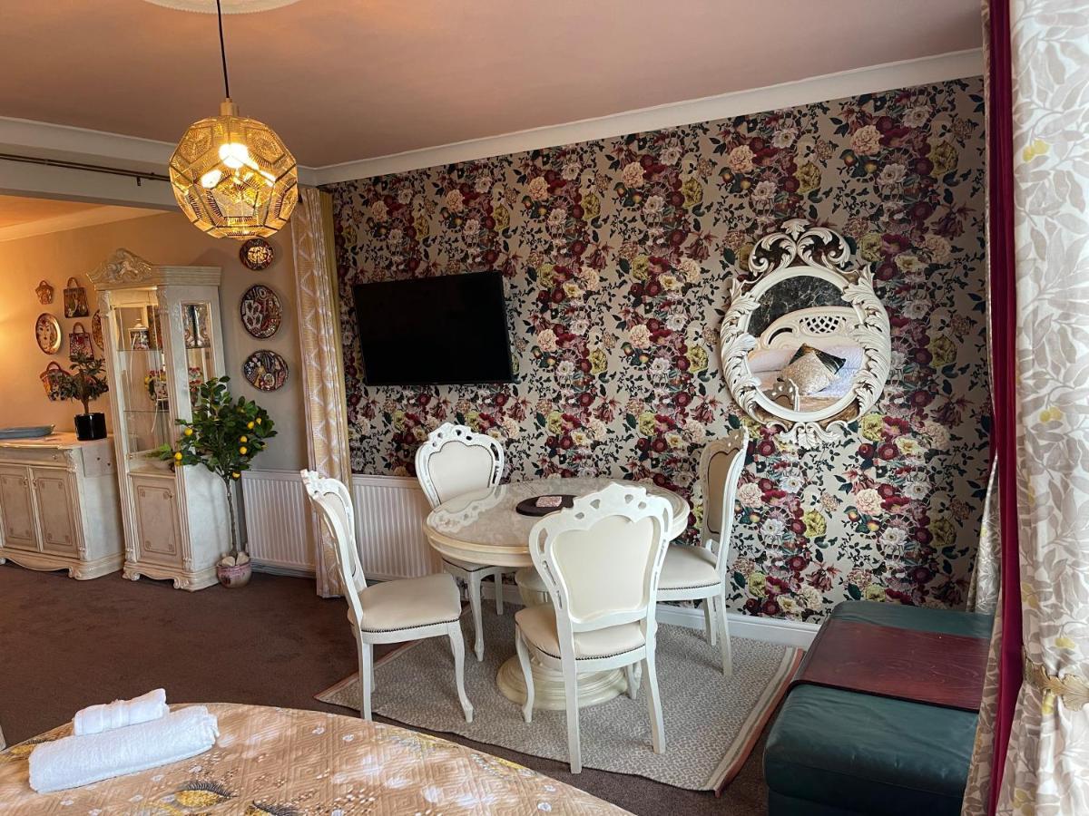 "The Italian" Seafront Apartment Eastbourne Exterior photo