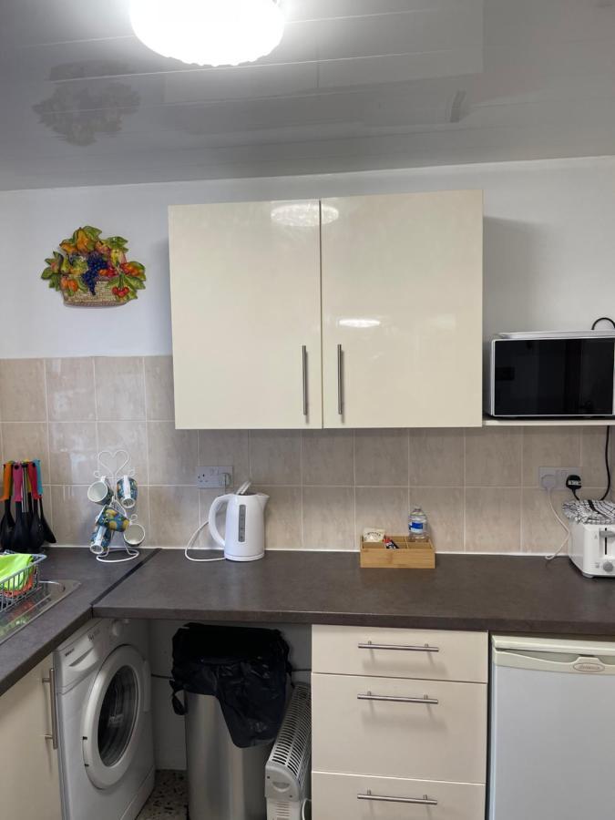 "The Italian" Seafront Apartment Eastbourne Exterior photo